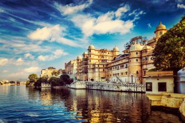 Pleasurable 7 Days Jaipur to Udaipur Honeymoon Trip Package