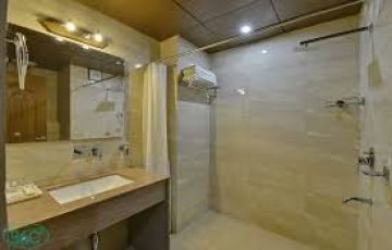 Family Getaway 5 Days Delhi to Shimla Offbeat Vacation Package