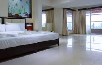 Family Getaway 4 Days Delhi to Goa Historical Places Vacation Package