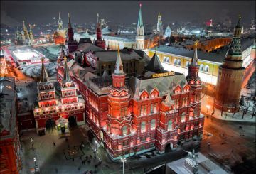 Best 7 Days Moscow with St Petersburg Historical Places Holiday Package