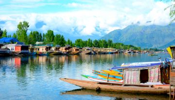 Family Getaway 5 Days Jammu And Kashmir to Kashmir Water Activities Tour Package