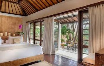 Beautiful 4 Days Bali Beach Tour Package