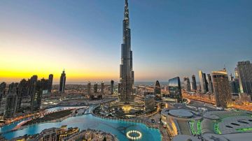 Family Getaway 6 Days Delhi to Dubai Resort Tour Package