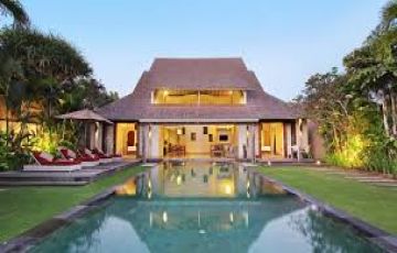 Ecstatic 4 Days Delhi to Bali Luxury Vacation Package