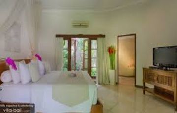 Family Getaway Bali Beach Tour Package for 4 Days from Delhi