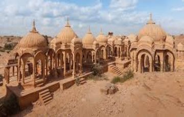Family Getaway 5 Days 4 Nights Agra Friends Holiday Package