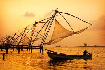 6 Days 5 Nights Kochi to Alleppey Waterfall Tour Package