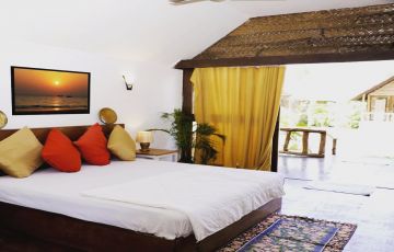 Pleasurable 2 Days Agonda Friends Holiday Package