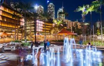 Family Getaway 4 Days Delhi to Australia Romance Vacation Package