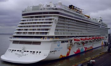 Pleasurable 12 Days India to Malaysia Holiday Package