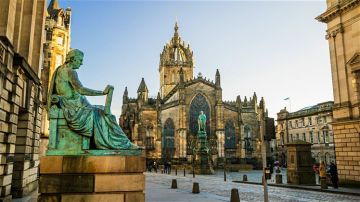 Best 7 Days London to Edinburgh Holiday Package