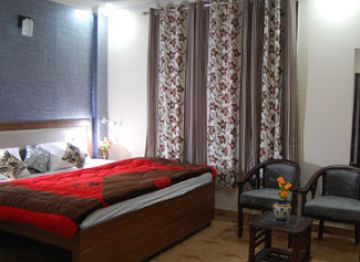 6 Days 5 Nights Manikaran Shopping Trip Package