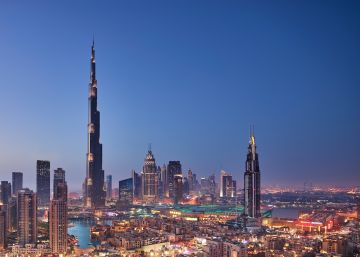 Dubai with trio and Burj Khalifa
