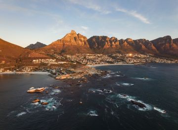 Pleasurable 5 Days Delhi to Cape Town Offbeat Vacation Package