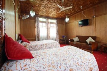 Heart-warming 7 Days Jammu And Kashmir to Gulmarag Trip Package