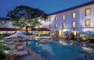 Family Getaway 5 Days Delhi to Kerala Friends Trip Package