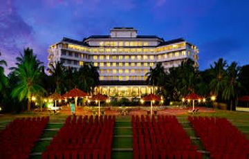 Family Getaway 5 Days 4 Nights Kerala Beach Tour Package