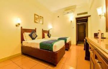 Amazing Kerala Family Tour Package for 4 Days from Delhi