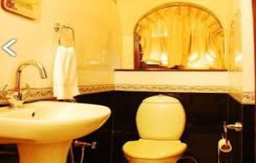 Beautiful 4 Days Delhi to Kerala Friends Trip Package