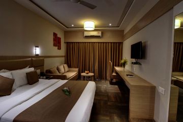 Experience 4 Days 3 Nights Goa India Spa and Wellness Holiday Package