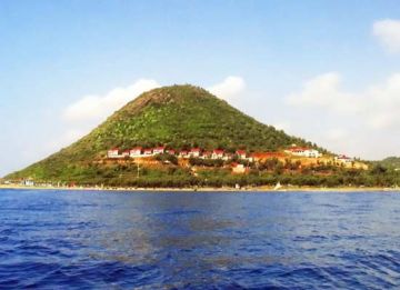 7 Days 6 Nights Hyderabad, Warangal, Vijayawada with Amravati Rides Vacation Package