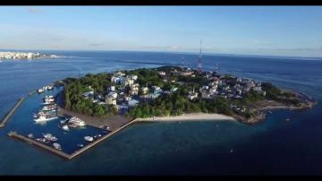 Experience 5 Days Mal Water Sport Tour Package