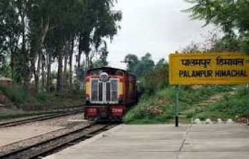 Joyful Toy train  Ride Pathankot- Dalhousie - Palampur