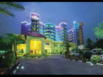 Amazing 6 Days Alleppey Romantic Tour Package