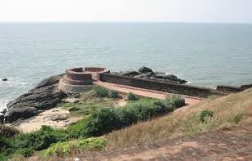 Beautiful 5 Days Kozhikode Friends Holiday Package