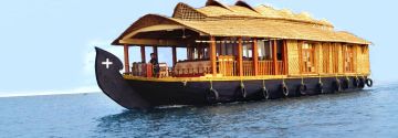 5 Days Munnar, Thekkady with Alleppey Friends Trip Package