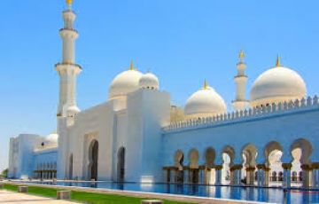 Ecstatic Dubai Cruise Tour Package for 5 Days from New Delhi