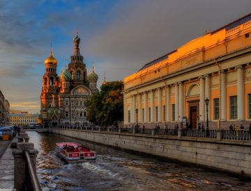 Amazing 7 Days 6 Nights Saint Petersburg Romantic Tour Package