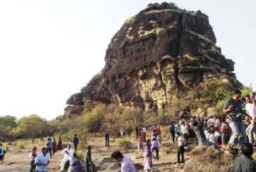 Amazing 3 Days Pachmarhi to Bhopal Romantic Tour Package