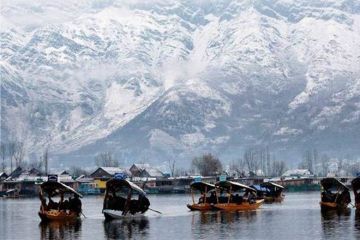 Amazing Kashmir Luxury Tour Package for 8 Days 7 Nights from Srinagar