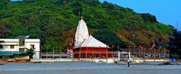 Memorable 3 Days 2 Nights Ganpati Pule Religious Trip Package