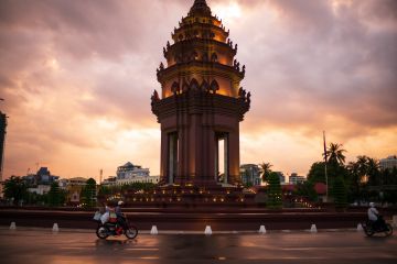 7 Days Siem Reap and Phnom Penh Historical Places Tour Package
