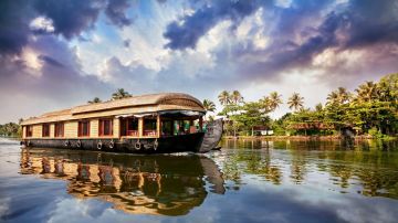 Ecstatic 5 Days Kerala Family Trip Package