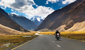 6 Days 5 Nights Leh, Ladakh, Nubra Valley and Pangong Friends Trip Package