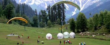 Heart-warming 5 Days Delhi to Manali Waterfall Vacation Package