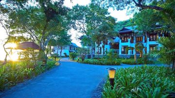 Pleasurable 12 Days India to Malaysia Holiday Package