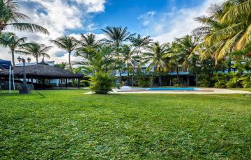 5 Days NORTH TOUR, SOUTH TOU and ILL AUX CERF ISLAND TOUR Weekend Getaways Holiday Package