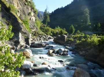 Beautiful 5 Days Khir Ganga to Manikaran Romantic Vacation Package