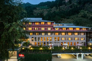 Amazing 4 Days Manali Family Holiday Package