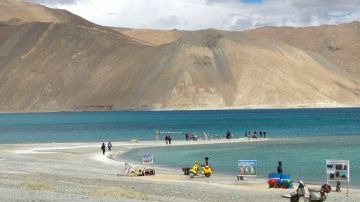 Family Getaway 5 Days Ladakh to Leh Temple Tour Package