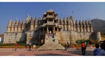 Experience 5 Days Udaipur and Mount Abu Historical Places Trip Package