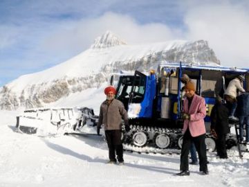 Family Getaway 7 Days Mumbai Snow Trip Package