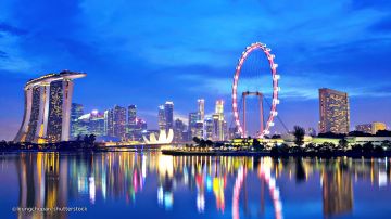 Heart-warming 6 Days Delhi to Singapore Trip Package