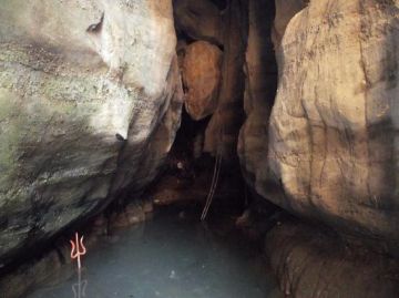 5 Days 4 Nights Pachmarhi with Bhopal Historical Places Trip Package