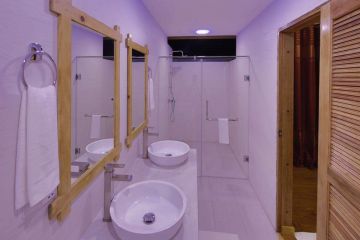 4 Days MUMBAI to MALDIVE Beach Tour Package