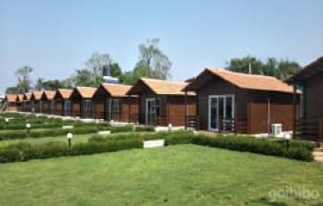 Ecstatic 4 Days Delhi to Goa Honeymoon Trip Package